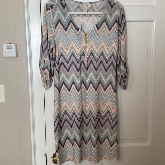 TACERA Dress - Picture 1 of 3